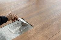 Cách thi công sàn nhựa trải keo chuẩn kỹ thuật – Bền đẹp và tiết kiệm 