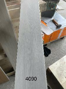Sàn nhựa hèm khóa vân gỗ 4090